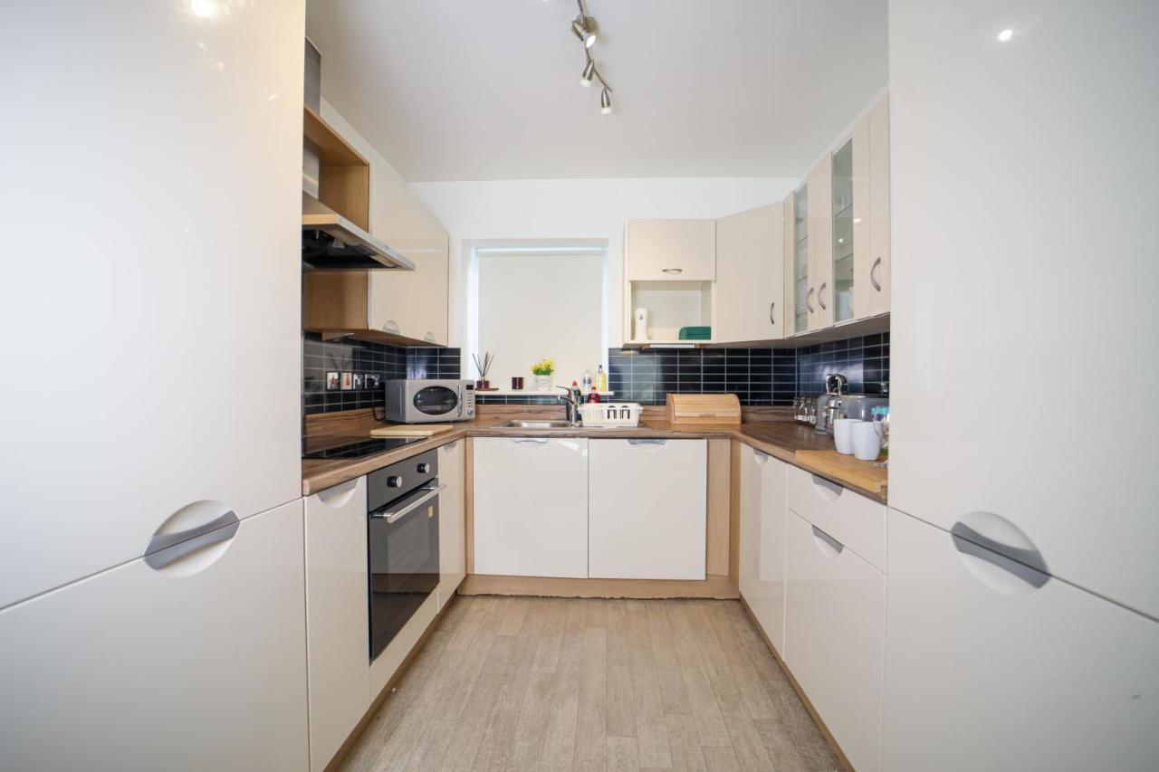 3 Bedroom House In Birmingham City Centre - Sleeps 6 Экстерьер фото