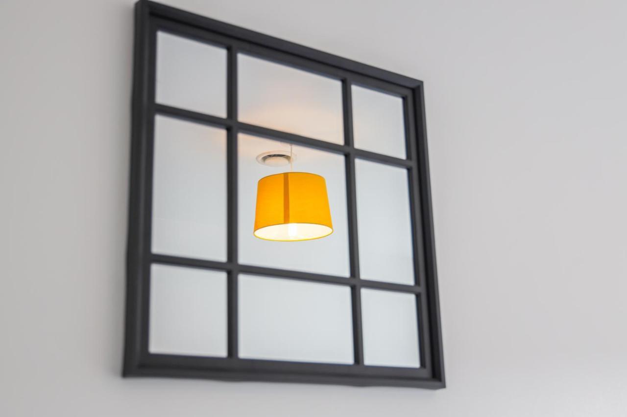 3 Bedroom House In Birmingham City Centre - Sleeps 6 Экстерьер фото